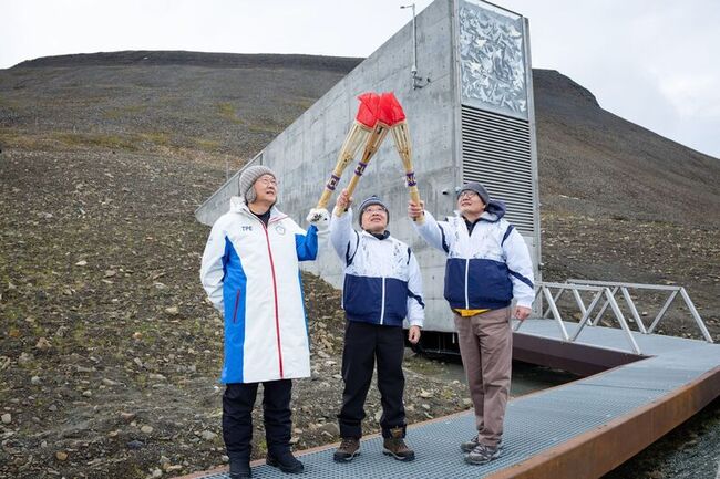 中大赴北極引燃全大運聖火　傳遞無懼永續精神 | 華視新聞