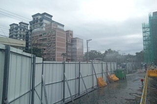 花蓮縣府導入AI抑制揚塵  工地空品超標自動灑水