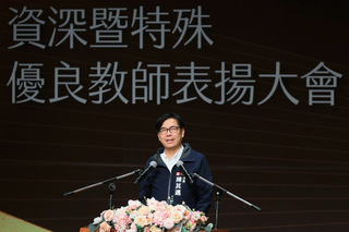 陳其邁：敬師禮金提高至1000元　感謝無私奉獻