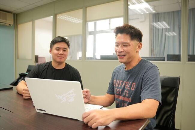 中央大學研究：企業生態足跡越高　資安風險越低 | 華視新聞