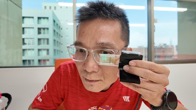 亮度高續航長　立博光電攻AR運動眼鏡藍海 | 華視新聞
