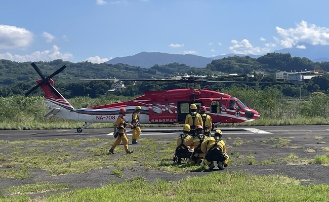 森林火災高風險期　直升機搭配人力陸空救火演練 | 華視新聞