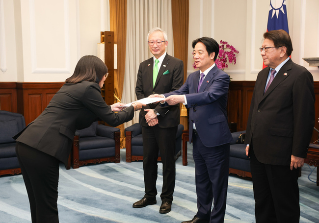 總統接見貝里斯新任駐台大使　盼有機會造訪貝里斯 | 華視新聞