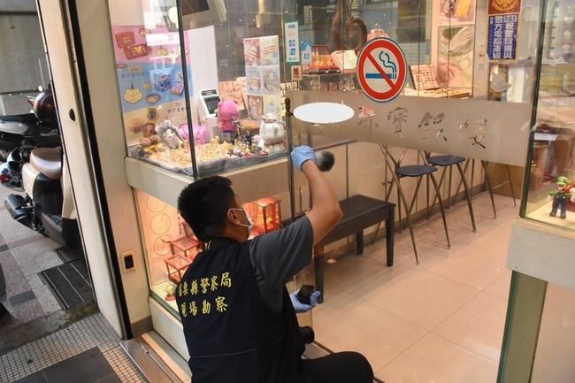 苗縣竹南銀樓遭搶  警逮4嫌其中2名未成年 | 華視新聞
