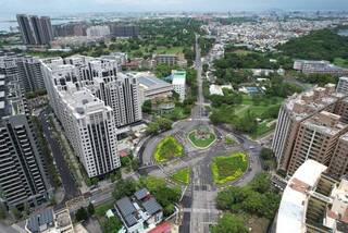 配合新台17線　高雄左營南門圓環改正交路口