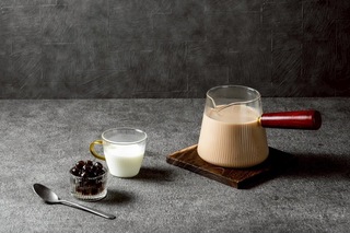 「2025高雄奶茶節」登場　逾70攤齊聚鹽埕