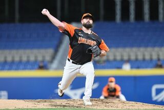 獅帝芬7局優質先發　獅隊前3棒都開轟擊潰悍將