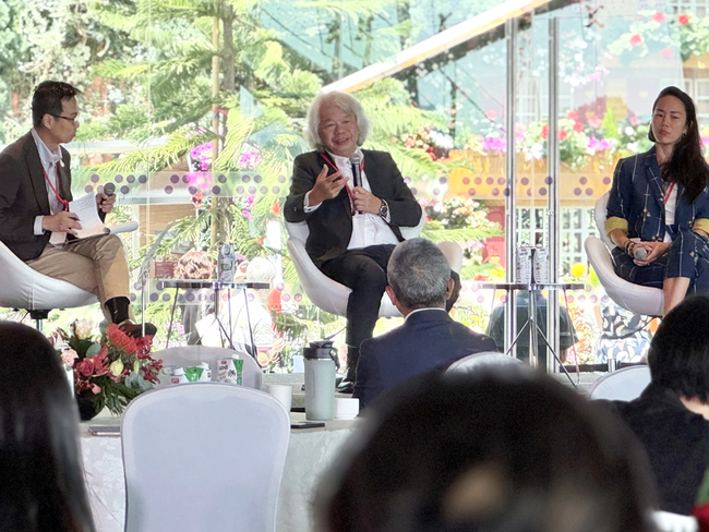 世界設計商業論壇星國登場 看見台灣基金會推文化美食 | 華視新聞