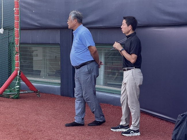 火腿隊高層到場觀察徐若熙　持續追蹤台灣好手 | 華視新聞