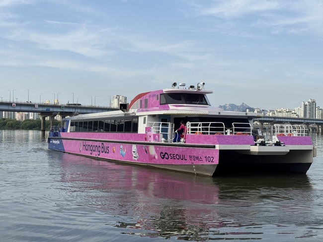 水上漢江巴士正式上路  10月起增開通勤快線 | 華視新聞