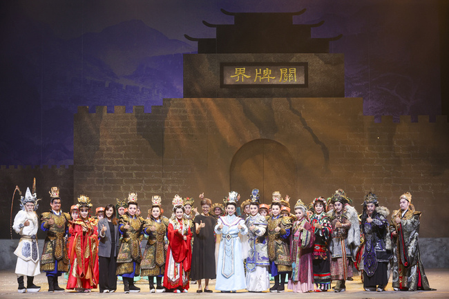 明華園新世代接棒演出「界牌關傳說」  翻新浪漫愛情 | 華視新聞