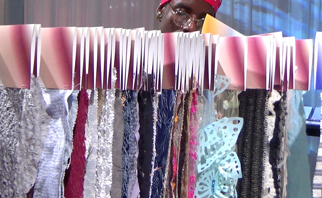 台灣無水染布技術登法國  與自然共寫紡織新神話 | 華視新聞