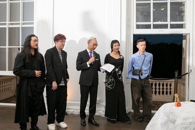 倫敦時裝週聚焦台灣設計師  多元創意展現文化底蘊 | 華視新聞