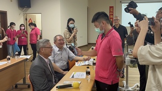 國科會催動健康照護AI化　護理叮嚀即時彙整翻譯