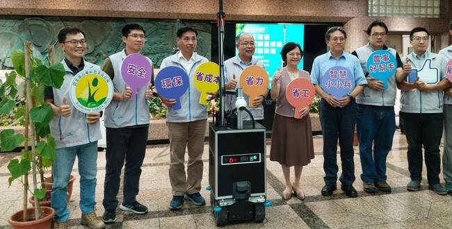 高雄農改場推自主巡場智慧幫手  辨蟲害精準噴藥 | 華視新聞