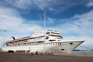 「奧德賽號」郵輪停靠安平港　旅客停留台南2天