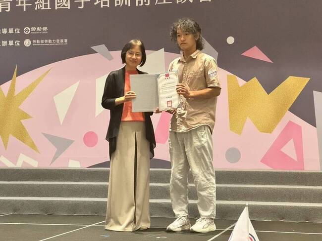 公東高工技能賽亮眼表現  3學生獲選國手 | 華視新聞