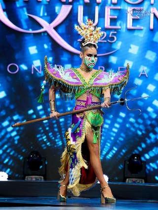 跨性別選美泰國登場　台灣佳麗服裝展現宮廟陣頭元素