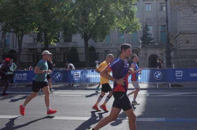柏林馬拉松首鬆綁耳機禁令  跑者讚兼顧音樂與安全 | 華視新聞