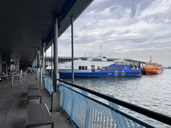 強颱樺加沙逼近墾丁海濱封閉　屏東撤離山區民眾 | 華視新聞