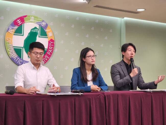 藍指政府限制雙城論壇　綠：別玩兩面手法 | 華視新聞