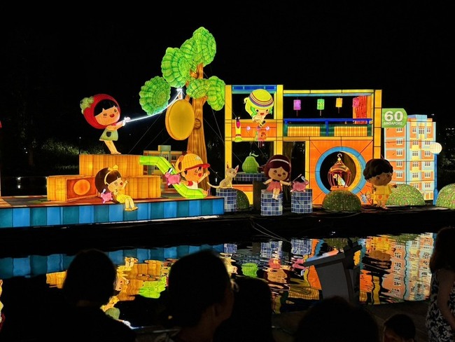 新加坡濱海灣花園迎中秋  多元意象花燈揭幕 | 華視新聞