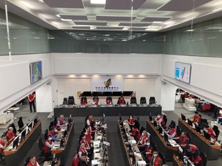 花蓮堰塞湖溢流致街道淹水　劉世芳：首重人命保全