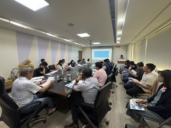 十一連假估陸客湧金門　金縣府強化微電二輪車管理 | 華視新聞