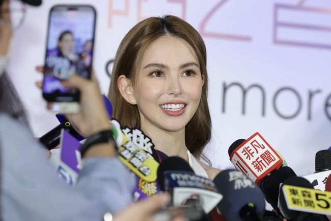 周杰倫新專輯進度受矚　昆凌：取決女兒黏爸爸程度 | 華視新聞