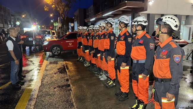 花蓮馬太鞍溪堰塞湖溢流　宜縣出動16人6艇助救災 | 華視新聞