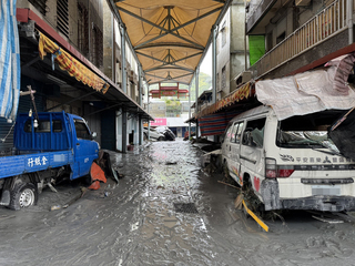 民眾黨副秘書長帶隊赴花蓮　統合地方人力物力助救災