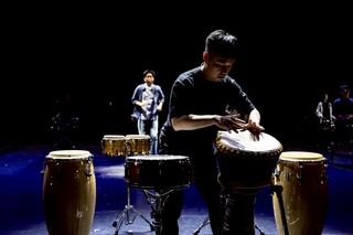 擊樂劇場「泥巴」全新改版  再出發充滿時尚動感