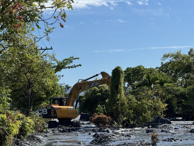 光復佛祖街大型機具清淤　罹難嬤家屬：回家路好遠 | 華視新聞