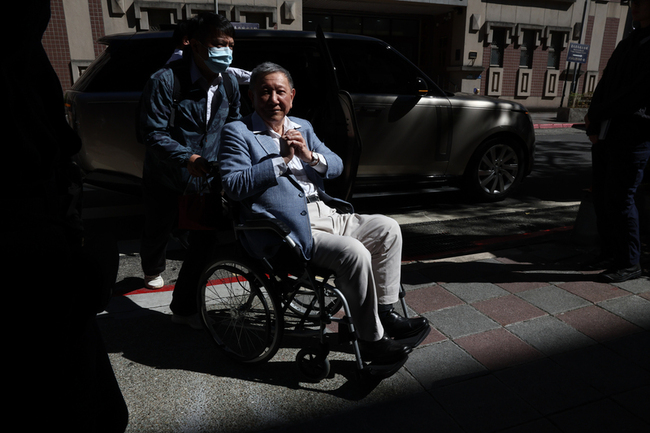 京華城案　北院傳喚沈慶京作證、檢辯交互詰問 | 華視新聞