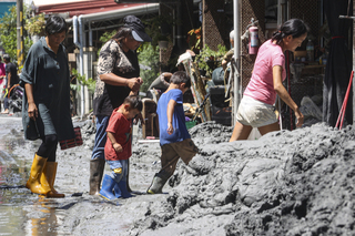 衛福部啟動募款專案 蔡英文：救災不分中央或地方