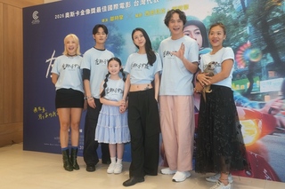 左撇子女孩夏天拍親密戲　黃鐙輝蔡淑臻「全身火熱」