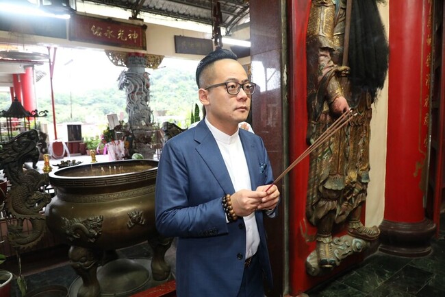 堰塞湖溢流重創花蓮　基隆議長童子瑋捐10萬元 | 華視新聞