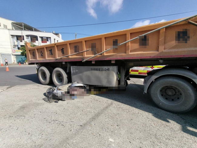 彰化溪州砂石車與機車碰撞　騎士搶救不治 | 華視新聞