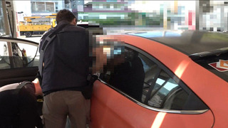 台中男開跑車趴趴走交易毒品  加油站遭警方逮獲