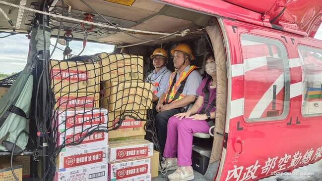 醫護物資進入南橫　電力待30日道路搶通立即修復 | 華視新聞