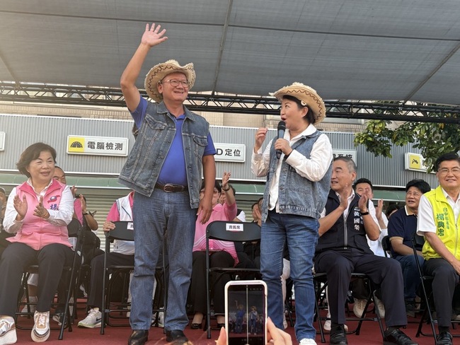 台中國際踩舞嘉年華清水登場　逾千名舞者創新高 | 華視新聞