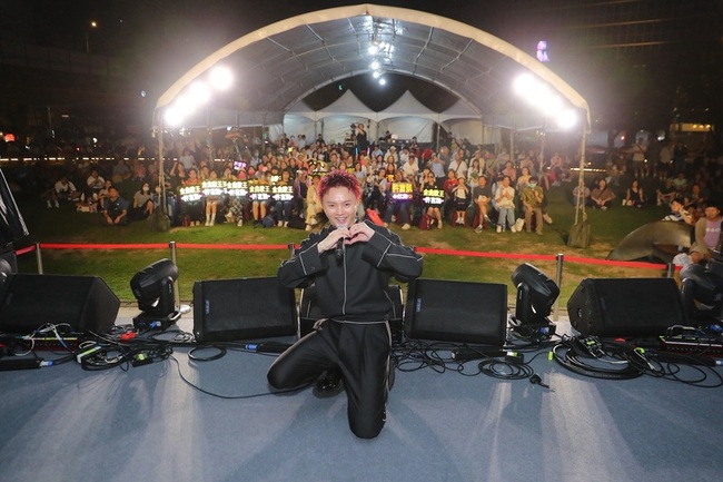 關心光復鄉災情　歌手許富凱出力提供物資 | 華視新聞