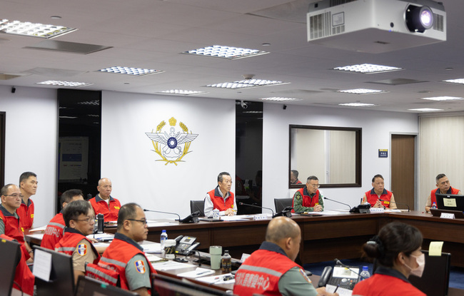 官兵投入花蓮救災　顧立雄：拚中秋節前恢復民眾生活 | 華視新聞