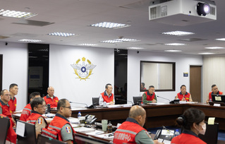 官兵投入花蓮救災　顧立雄：拚中秋節前恢復民眾生活