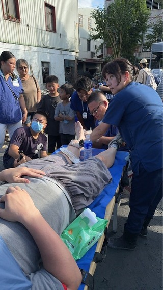 花蓮光復鄉災區醫材補給不易　「醫療小蜜蜂」解圍