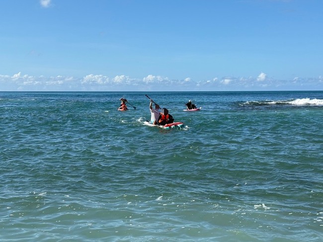 屏東遊客浮潛遭離岸流帶離　15人全獲救 | 華視新聞