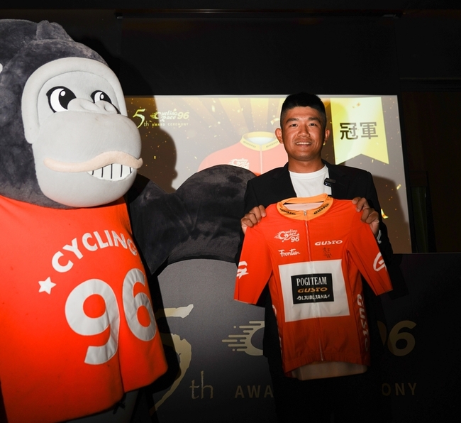 96自由車聯賽橘衫3連霸　李廷威：冠軍來得突然 | 華視新聞