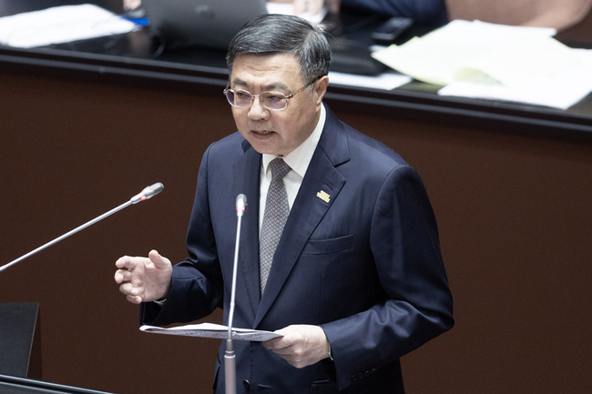 最低工資連10年調漲　卓榮泰：再過1年一定到3萬 | 華視新聞