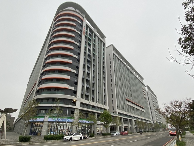 財部：竹市世紀鑫城分配10中央機關辦公　年省218萬 | 華視新聞