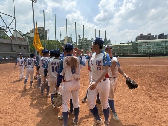 桃園盃大理從落後到搶勝奪季軍　教頭：是很好的學習 | 華視新聞